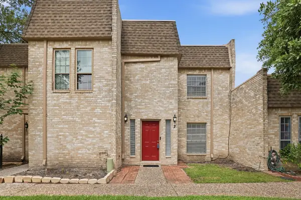 2 River Creek Way, Sugar Land, TX 77478