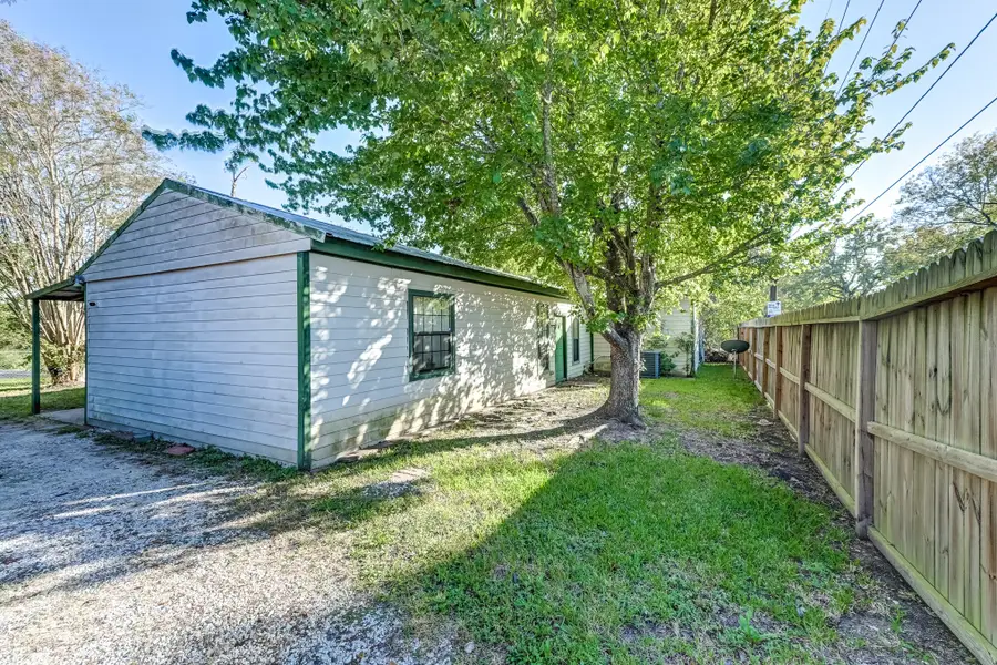 11987 Nelwood Street, Willis, TX 77318 - Image #2