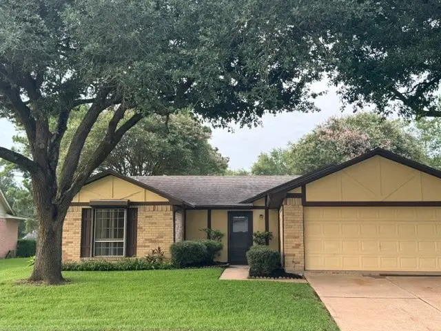 3307 S Peach Hollow Circle, Pearland, TX 77584 - #1