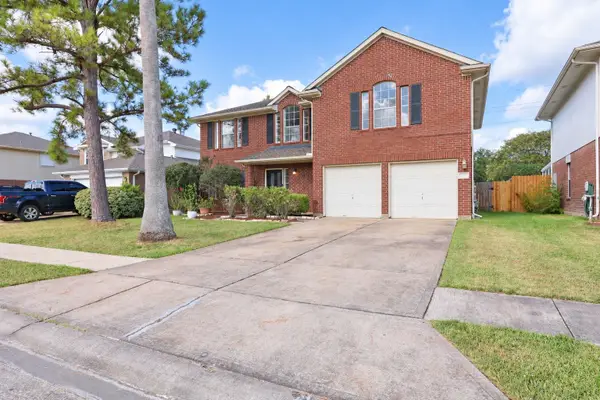 2914 Glen Cullen Lane, Pearland, TX 77584