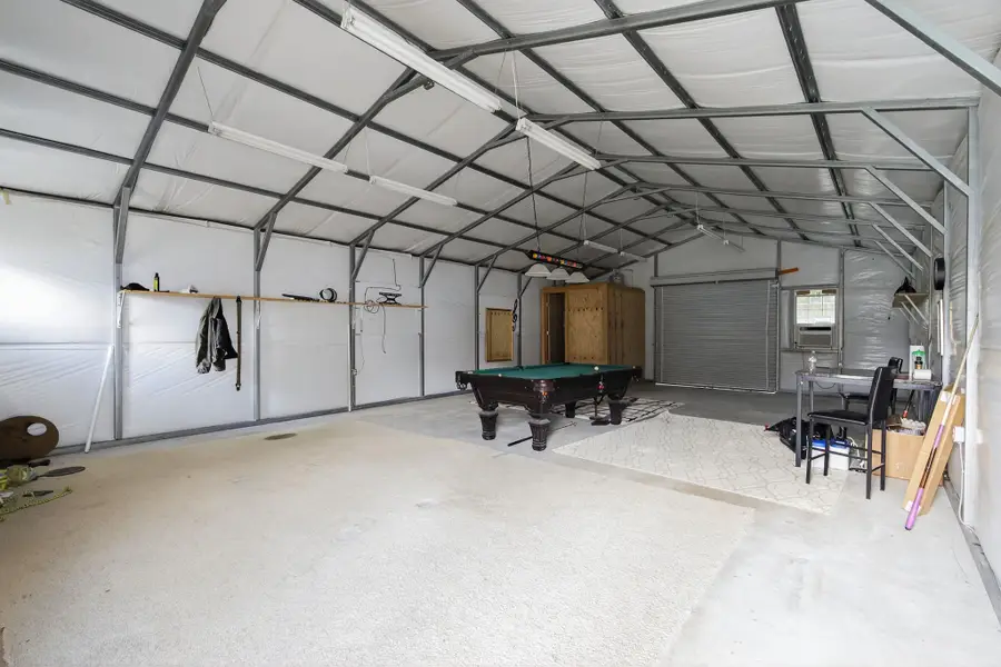 701 Lee Avenue, Anahuac, TX 77514 - Image #3