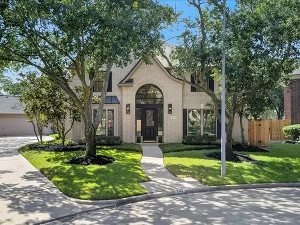 202 W Larah Lane, Houston, TX 77094