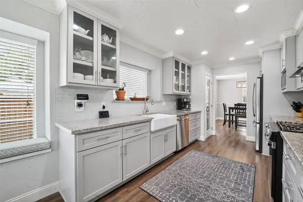 2221 Aberdeen Drive, League City, TX 77573