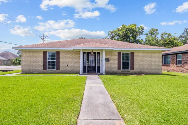 2601 Rose Avenue, Groves, TX 77619