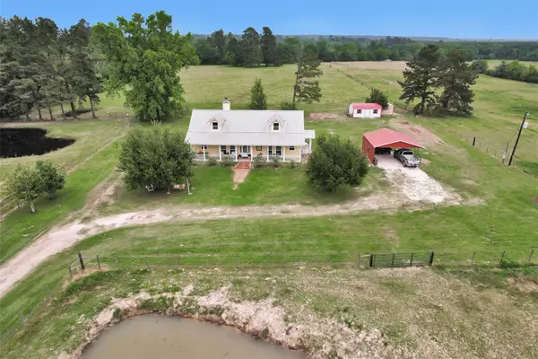2955 Hogg Extension, Kennard, TX 75847