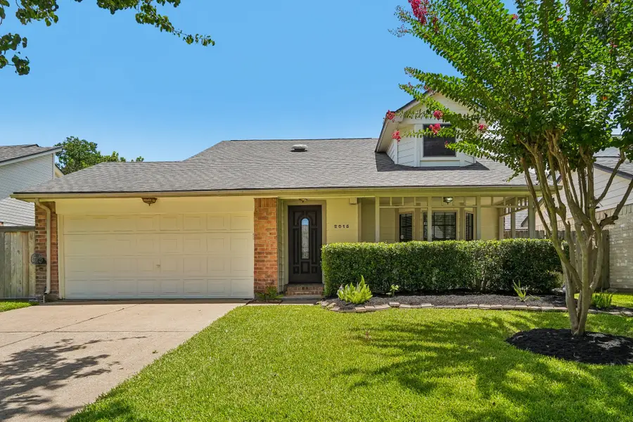 2015 Creek Valley Lane, Sugar Land, TX 77478 - #2