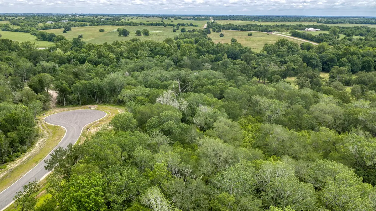 2-26 Millwood Trail, Brenham, TX 77833 - #1