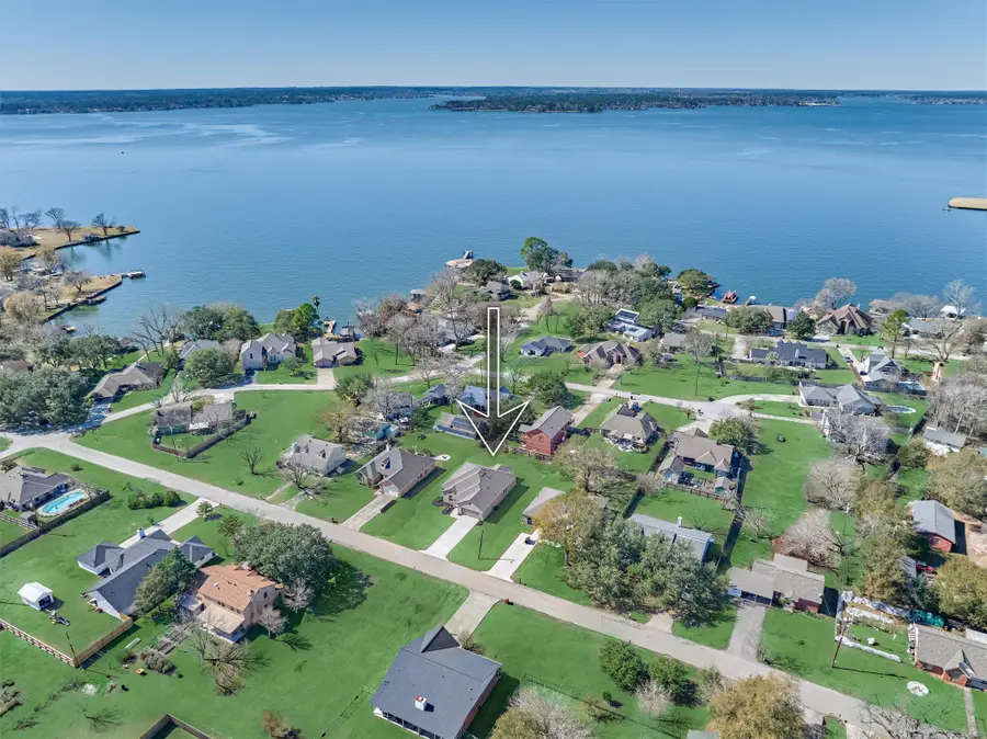 10473 Valley Drive N, Willis, TX 77318 - Image #2