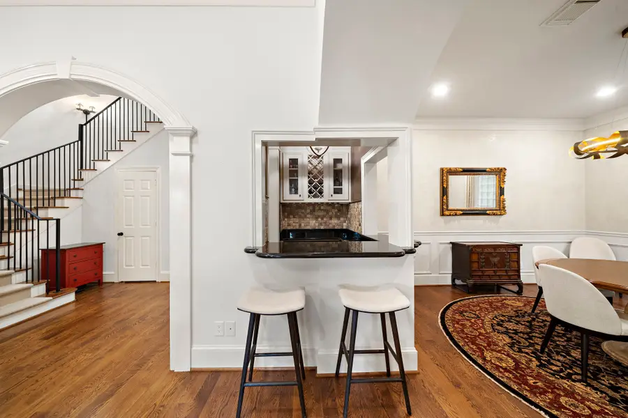 1229 Ripple Creek Drive, Houston, TX 77057 - Image #2