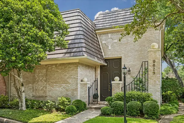9623 Longmont Drive, Houston, TX 77063