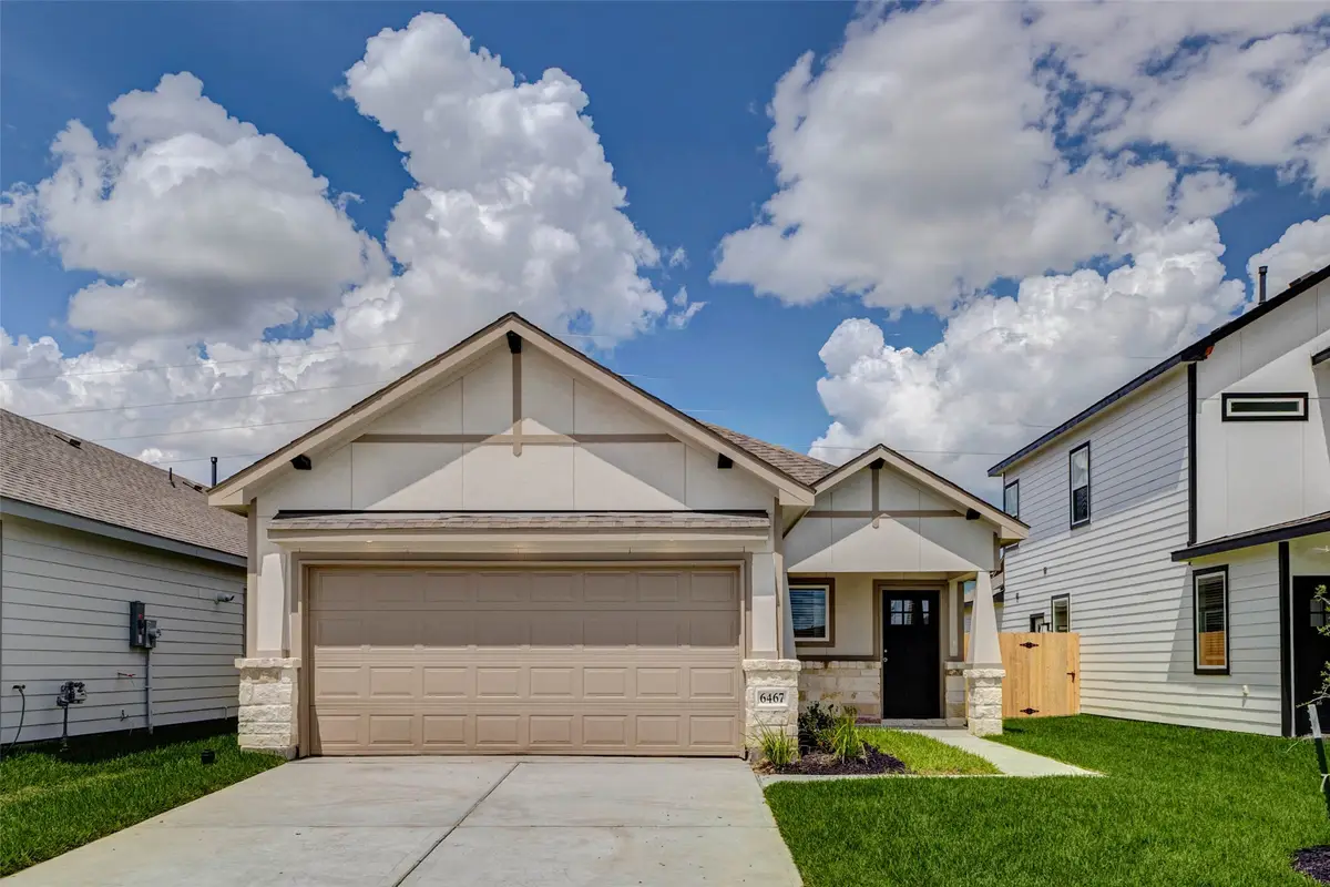 6467 Escondido Drive, Rosharon, TX 77583 - #1