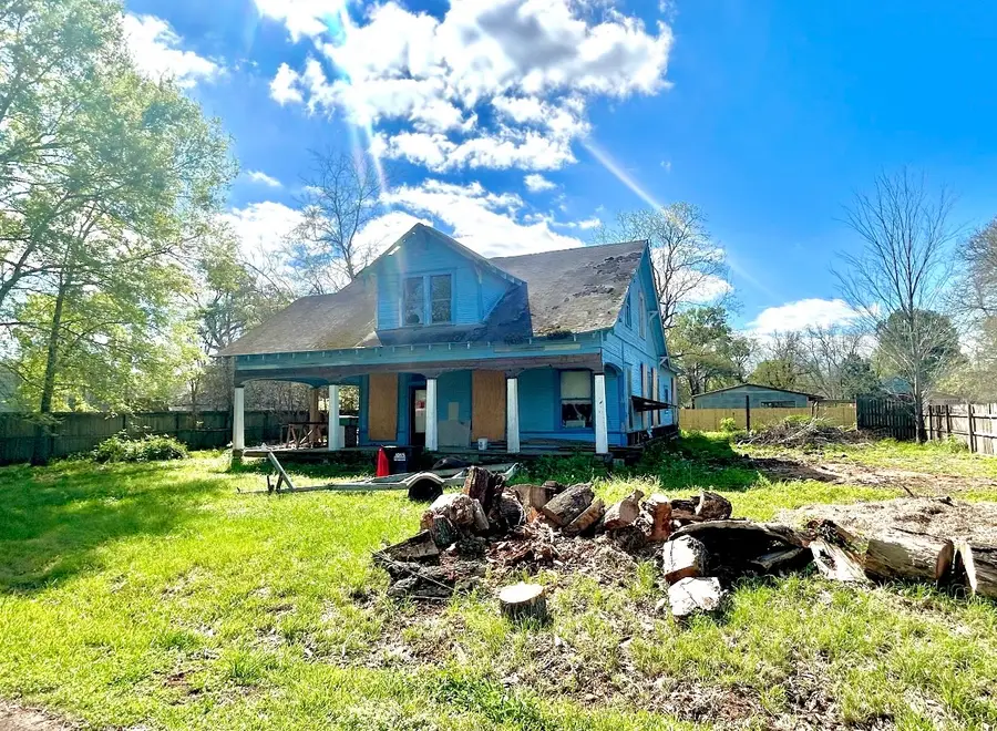 445 W Hartel Street, Sour Lake, TX 77659 - #2