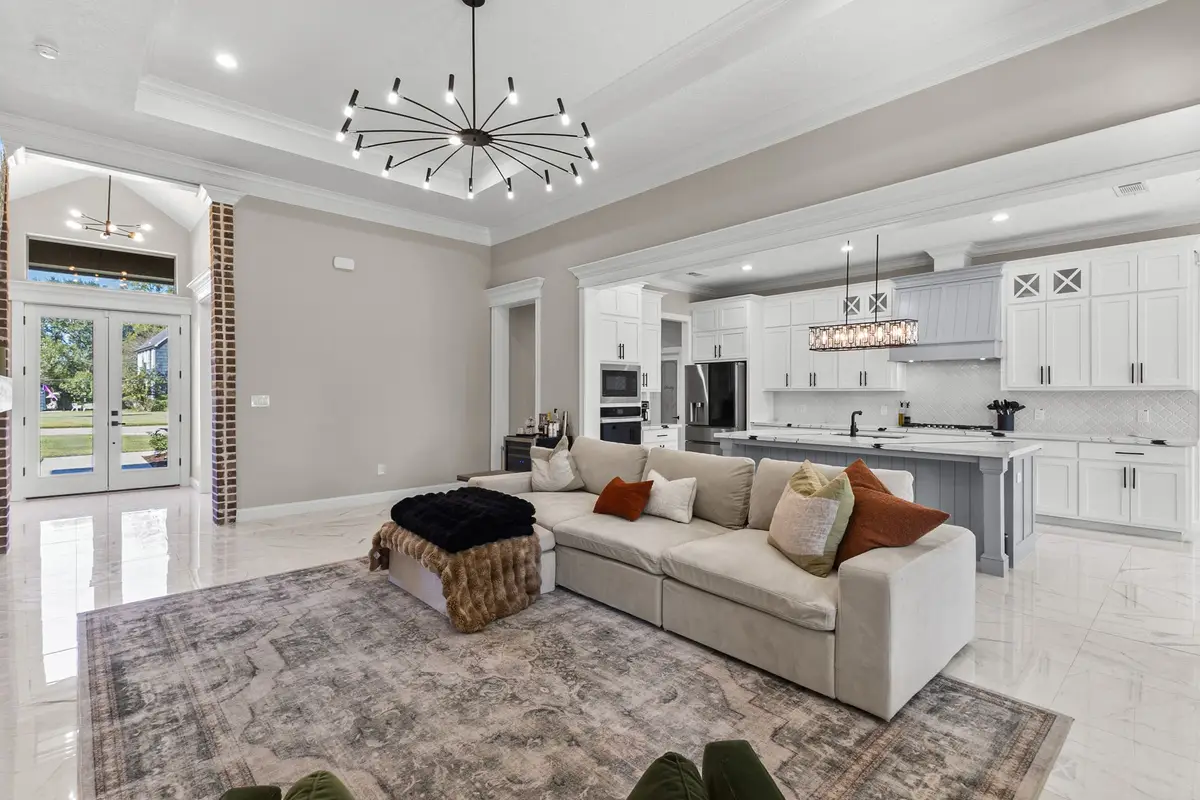 245 W Caldwood Drive, Beaumont, TX 77707 - Image #1