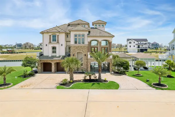 9 Loggerhead, Hitchcock, TX 77563