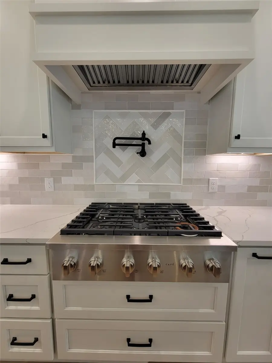 64 Carmel Court, Montgomery, TX 77356 - Image #3