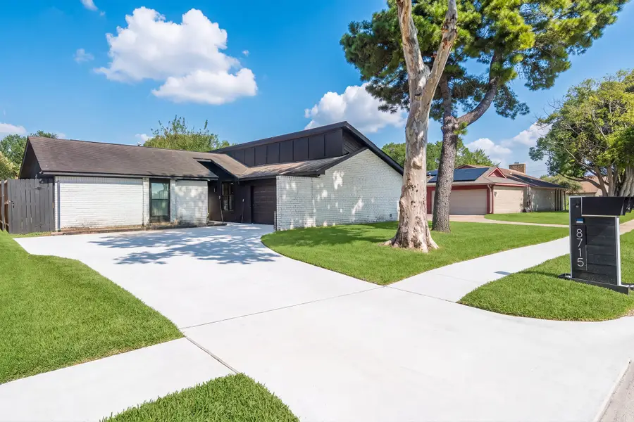 8715 Wildforest Drive, Houston, TX 77088 - #2
