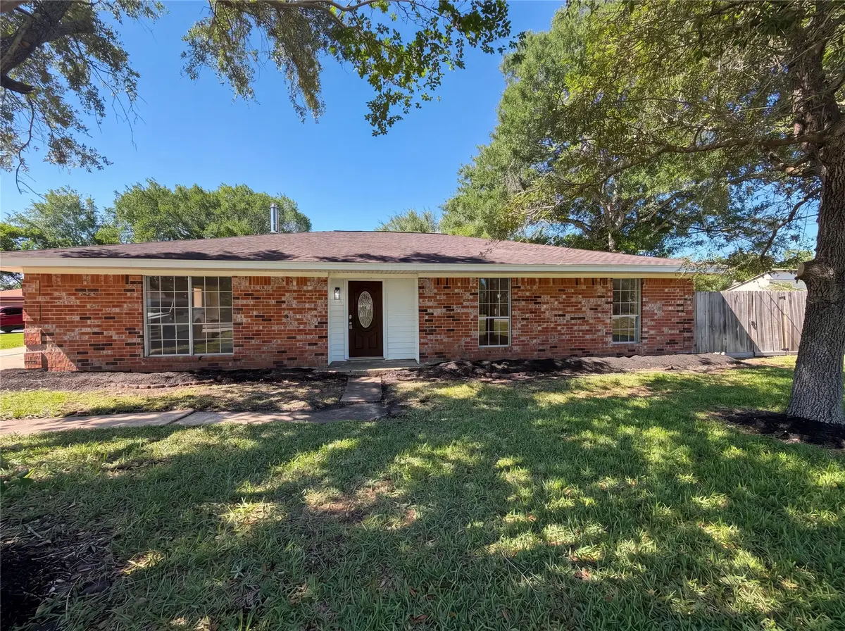 5917 Raza Road, Pearland, TX 77584 - #1