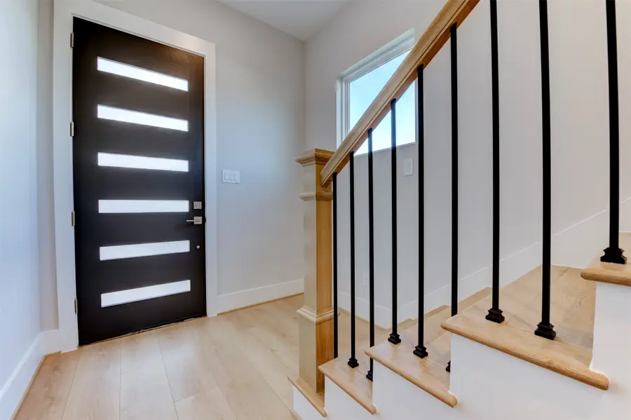 5126 Rosslyn Road, Houston, TX 77018 - #3