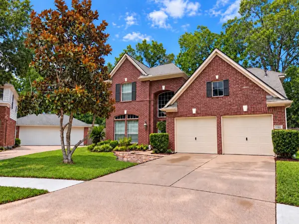 2302 Piney Woods Drive, Pearland, TX 77581
