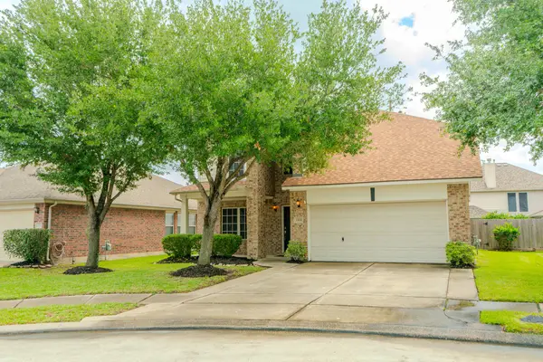 21906 Trapper Lake Drive, Spring, TX 77388