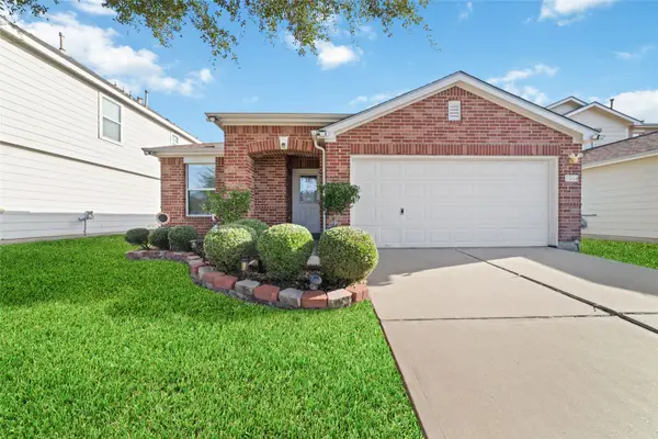 7554 Appleberry Drive, Cypress, TX 77433