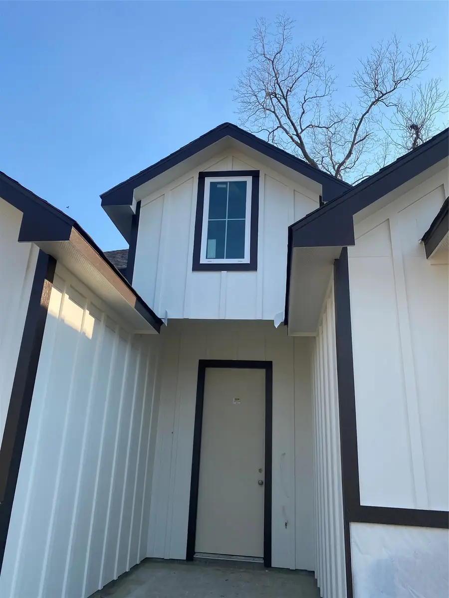 207 Malleck Street, Columbus, TX 78934 - #3