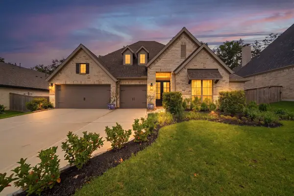 218 Wooded Rill Court, Conroe, TX 77318