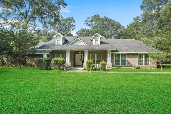 1015 Winchester Bnd Bend, Huffman, TX 77336