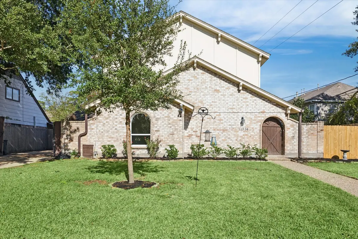 11534 Cypresswood Drive, Houston, TX 77070 - Image #1