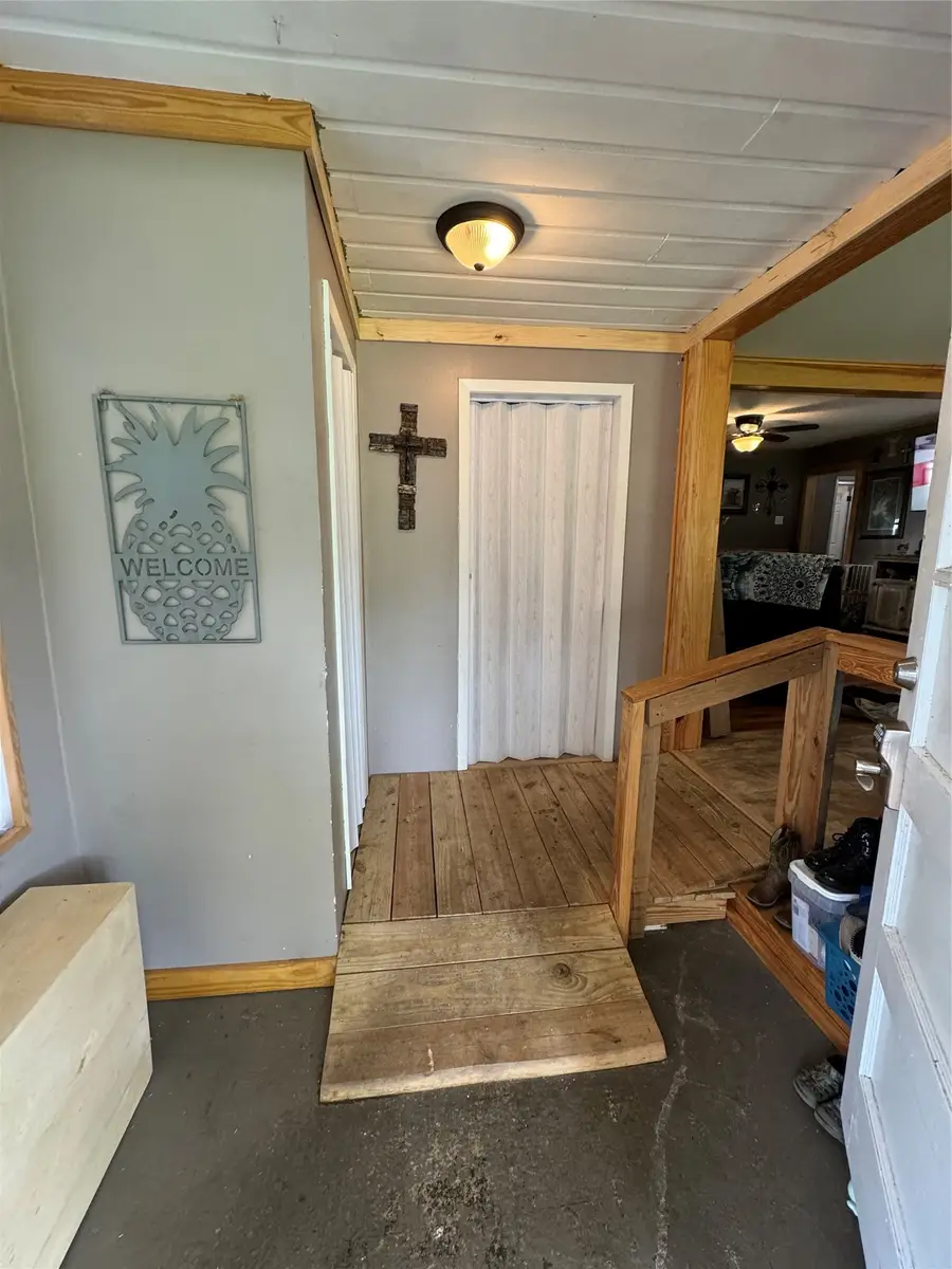 411 & 411 1/2 Humphrey Avenue, Palacios, TX 77465 - #3