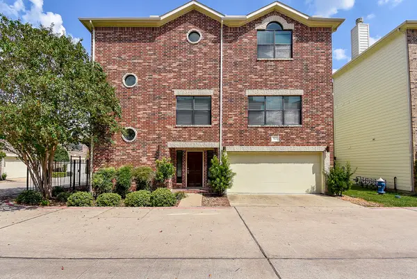 3626 Main Plaza Drive, Houston, TX 77025