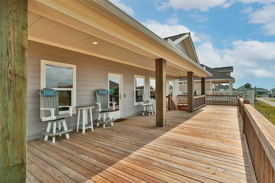 976 Albatross Lane, Crystal Beach, TX 77650 - Image #3