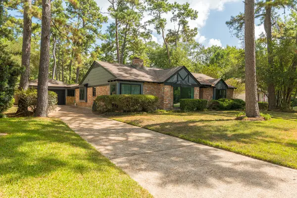 1915 Seven Oaks Drive, Kingwood, TX 77339