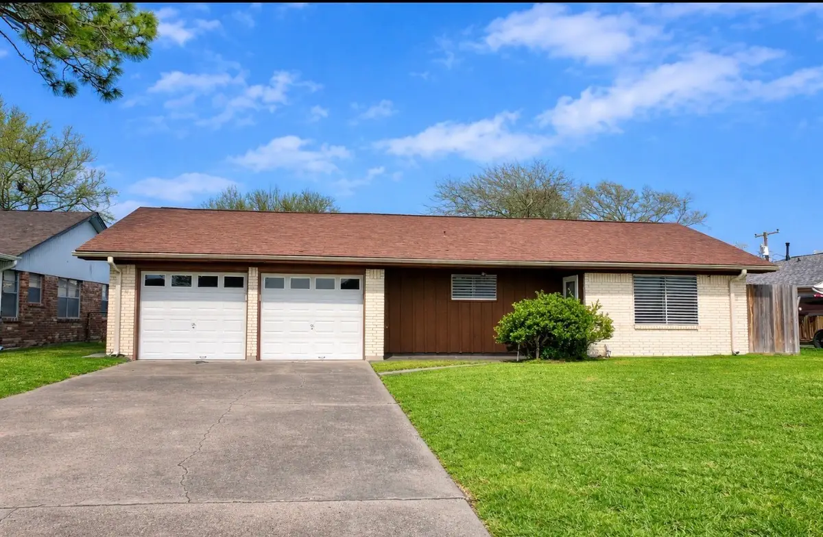 2814 12th Avenue N, Texas City, TX 77590 - #1