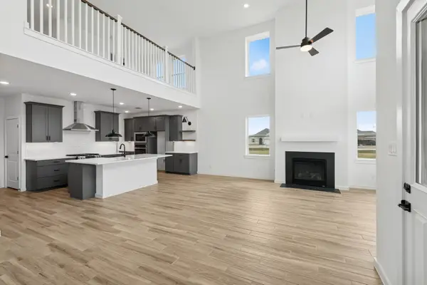 303 Boulden Court, Sealy, TX 77474