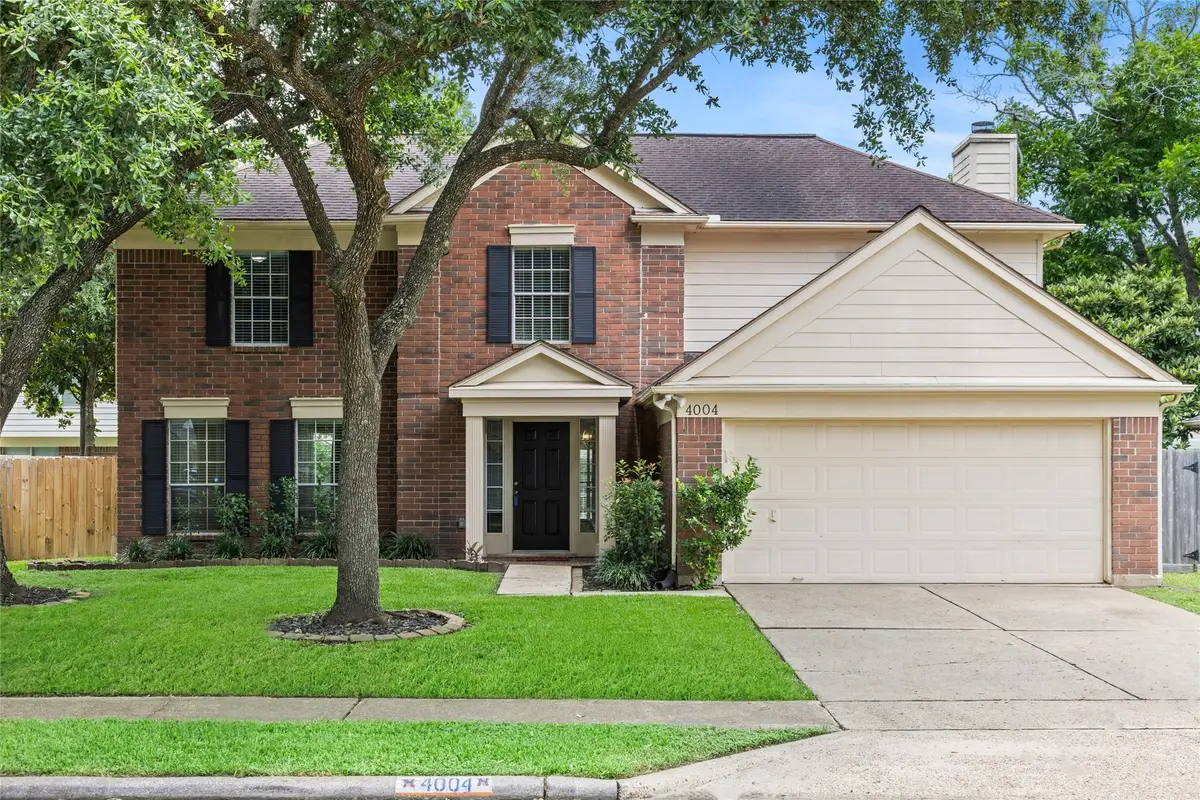 4004 Spring Branch Dr E, Pearland, TX 77584 - #1