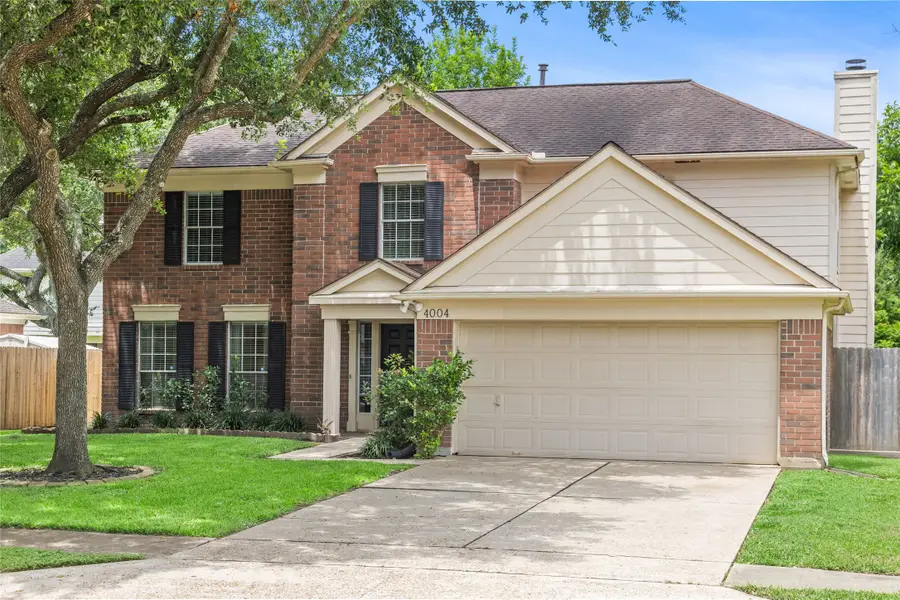 4004 Spring Branch Dr E, Pearland, TX 77584 - #2