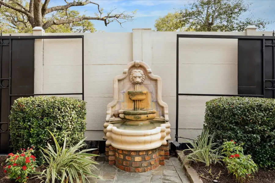 7314 Main Street, Houston, TX 77030 - Image #2