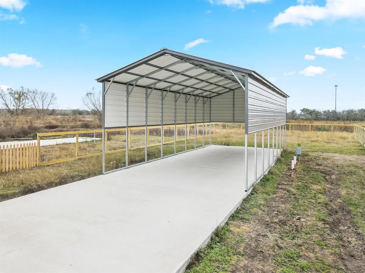 913 26th Street, Dickinson, TX 77539 - #1