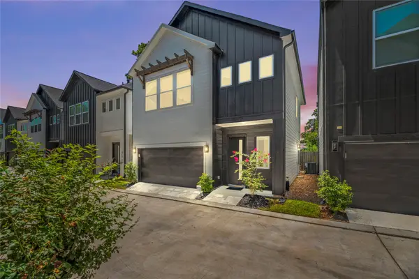 869 Mansfield Street #E, Houston, TX 77091
