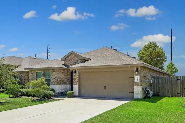 7542 Highland Chase Drive, Richmond, TX 77407