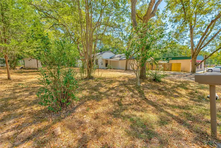 104 N Pecan Street, Woodville, TX 75979 - #2