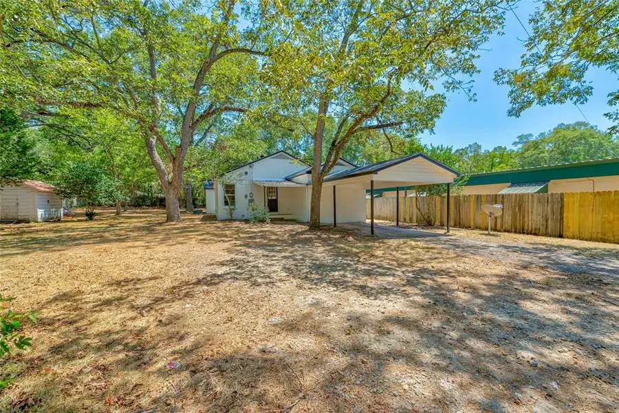 104 N Pecan Street, Woodville, TX 75979 - #3