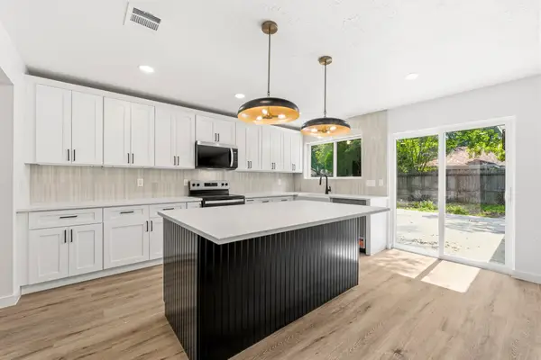5003 Gleneagles Court, Houston, TX 77084