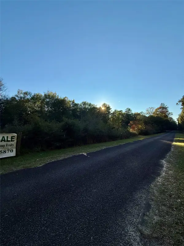 854 County Road 2125, Cleveland, TX 77327