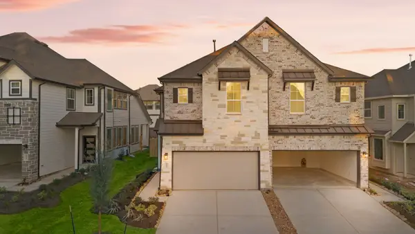 130 West Coralburst Loop, Montgomery, TX 77316