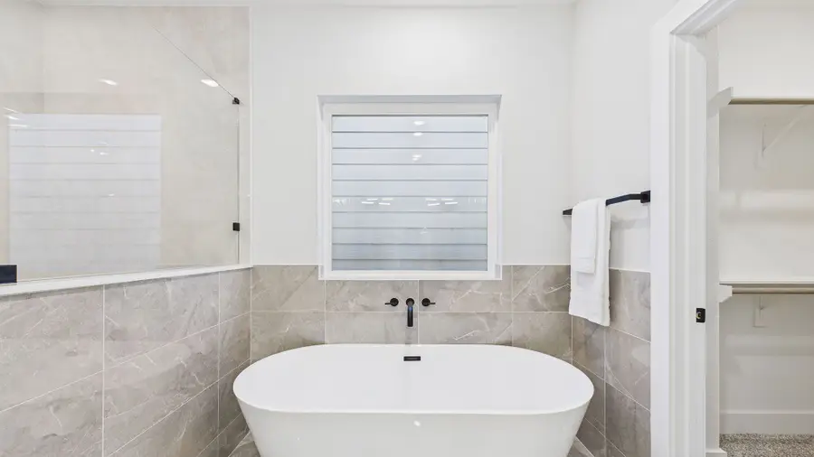 5027 Golden Forest Drive #B, Houston, TX 77091 - #2