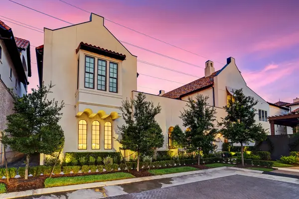 1104 Mosaico Lane, Houston, TX 77055