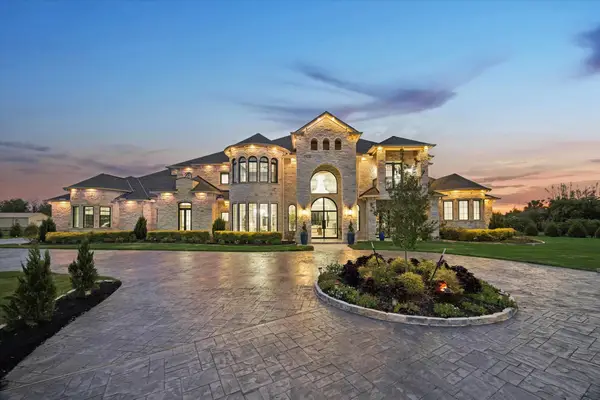 7826 Lakebrook Drive, Missouri City, TX 77459