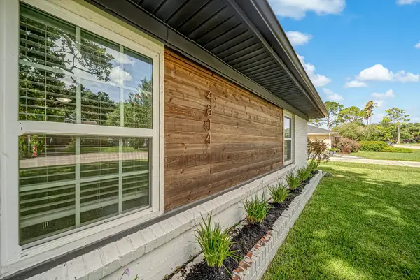 4814 Briarbend Drive, Houston, TX 77035